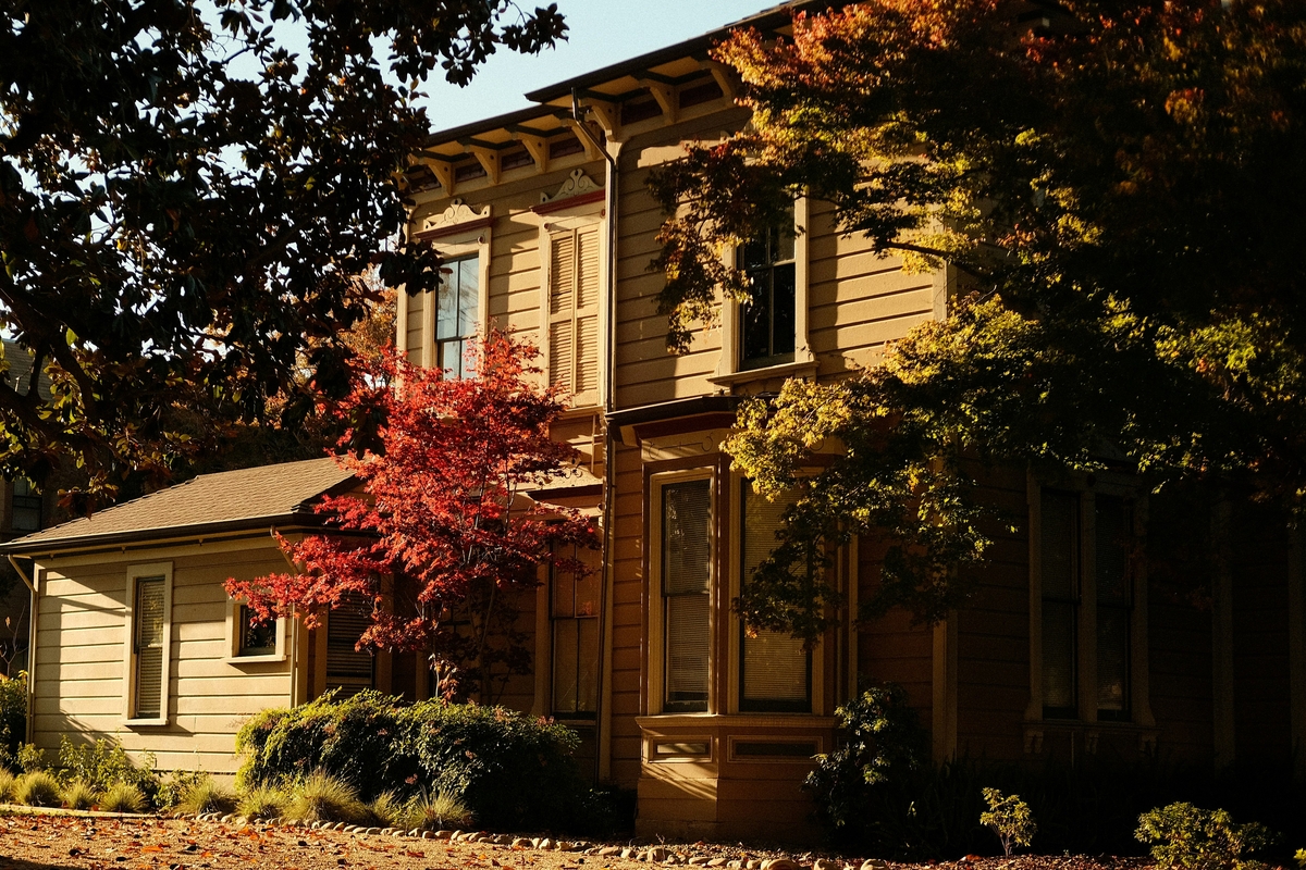 House in Charlottesville during golden hour. House for sale in Charlottesville in quiet neighborhood